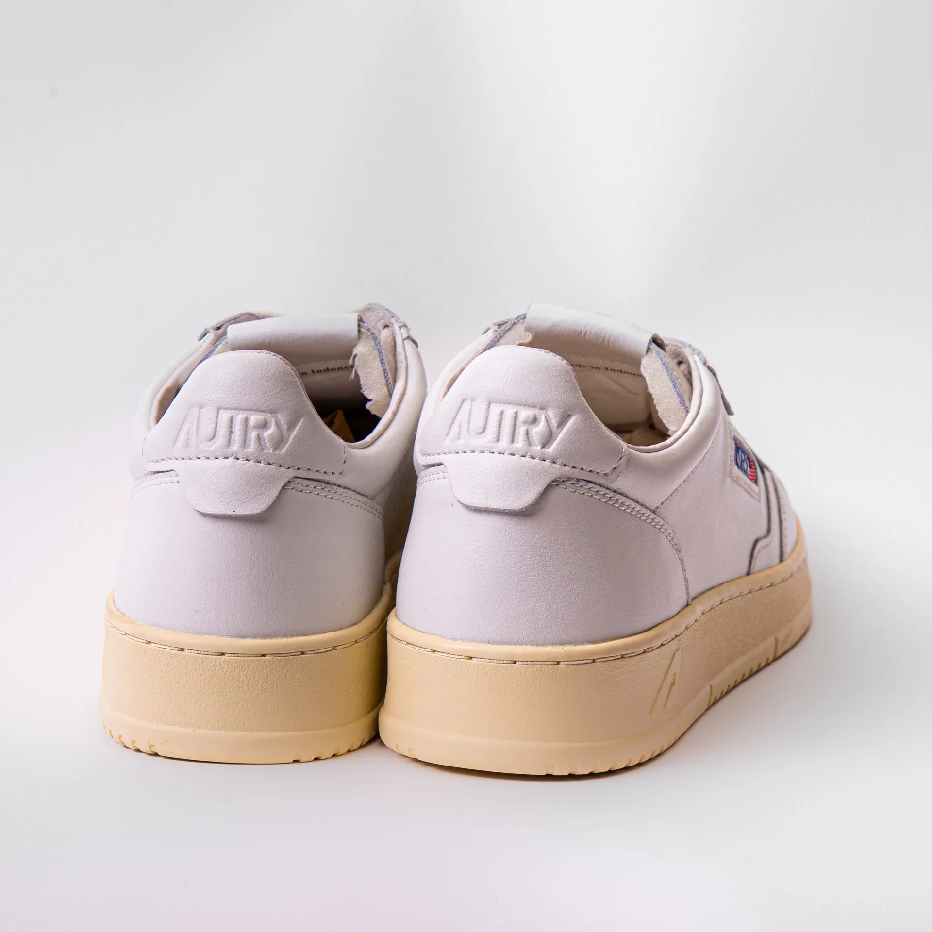 AUTRY SNEAKERS MEDALIST LOW AULM-LL 15 