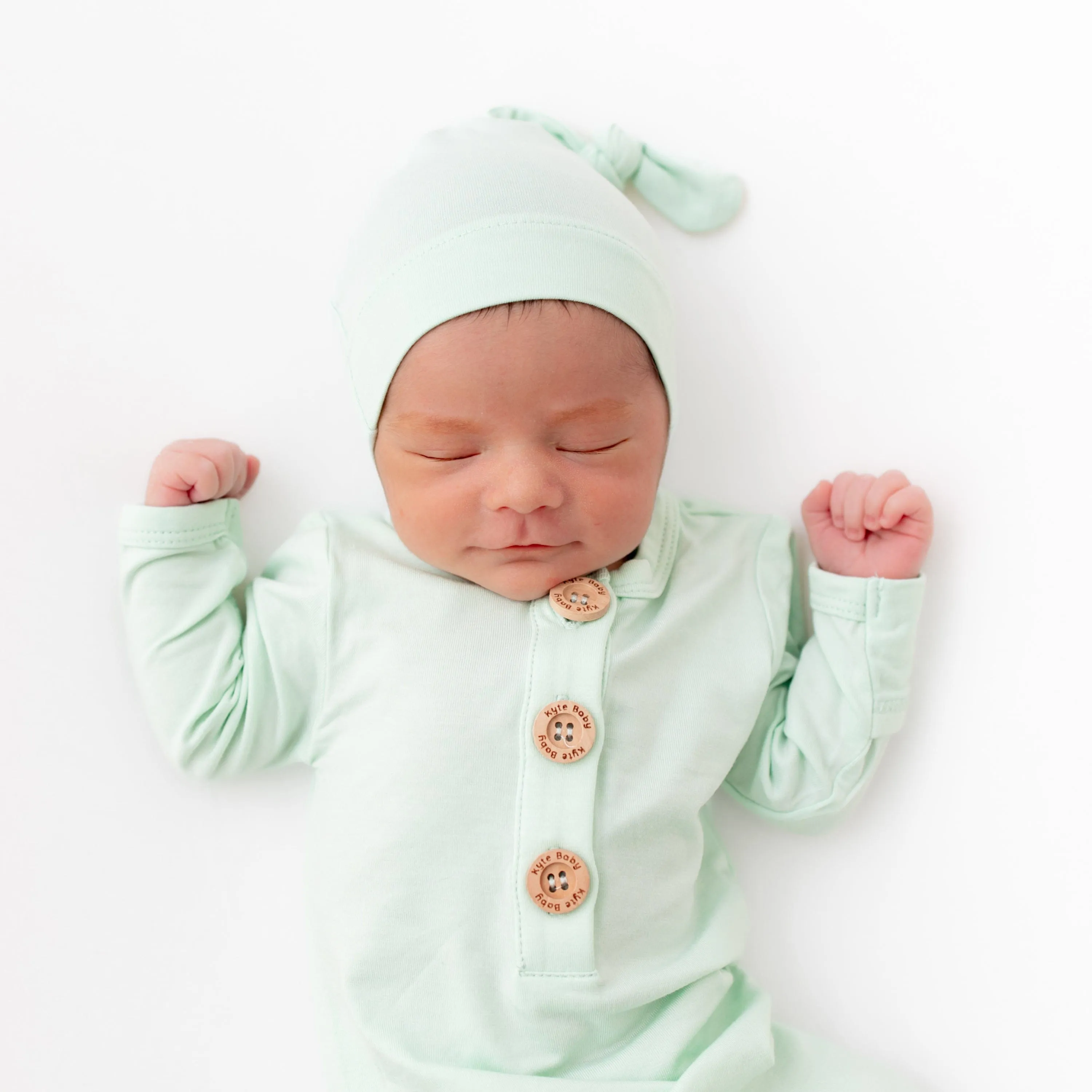 Knotted Gown with Hat Set in Mint