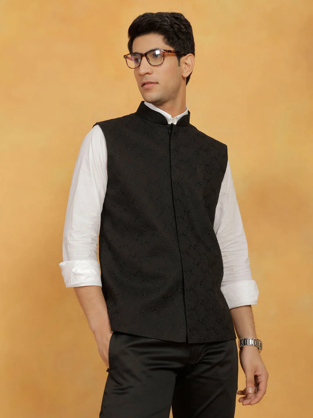 VASTRAMAY Men's Black Cotton Nehru Jacket